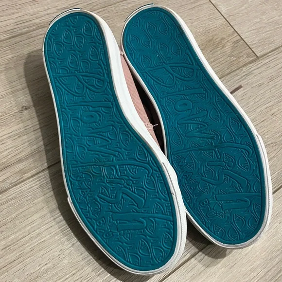 Blowfish Dusty Rose Canvas Sneakers, New with Tags, size 8 - Picture 7 of 9